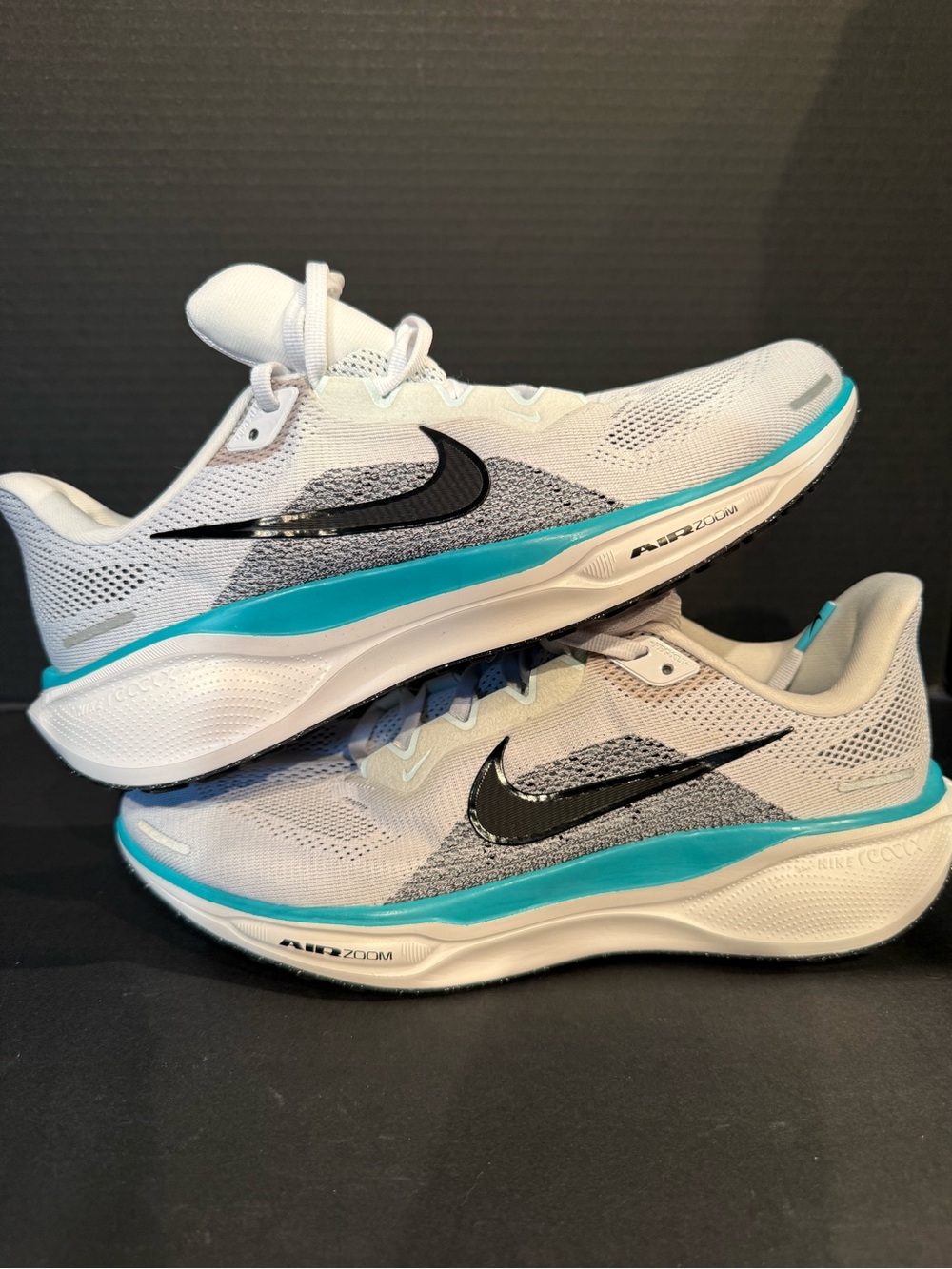 Nike Women's Air Zoom Reactx White & Teal Athletic Running Shoes Size 8W